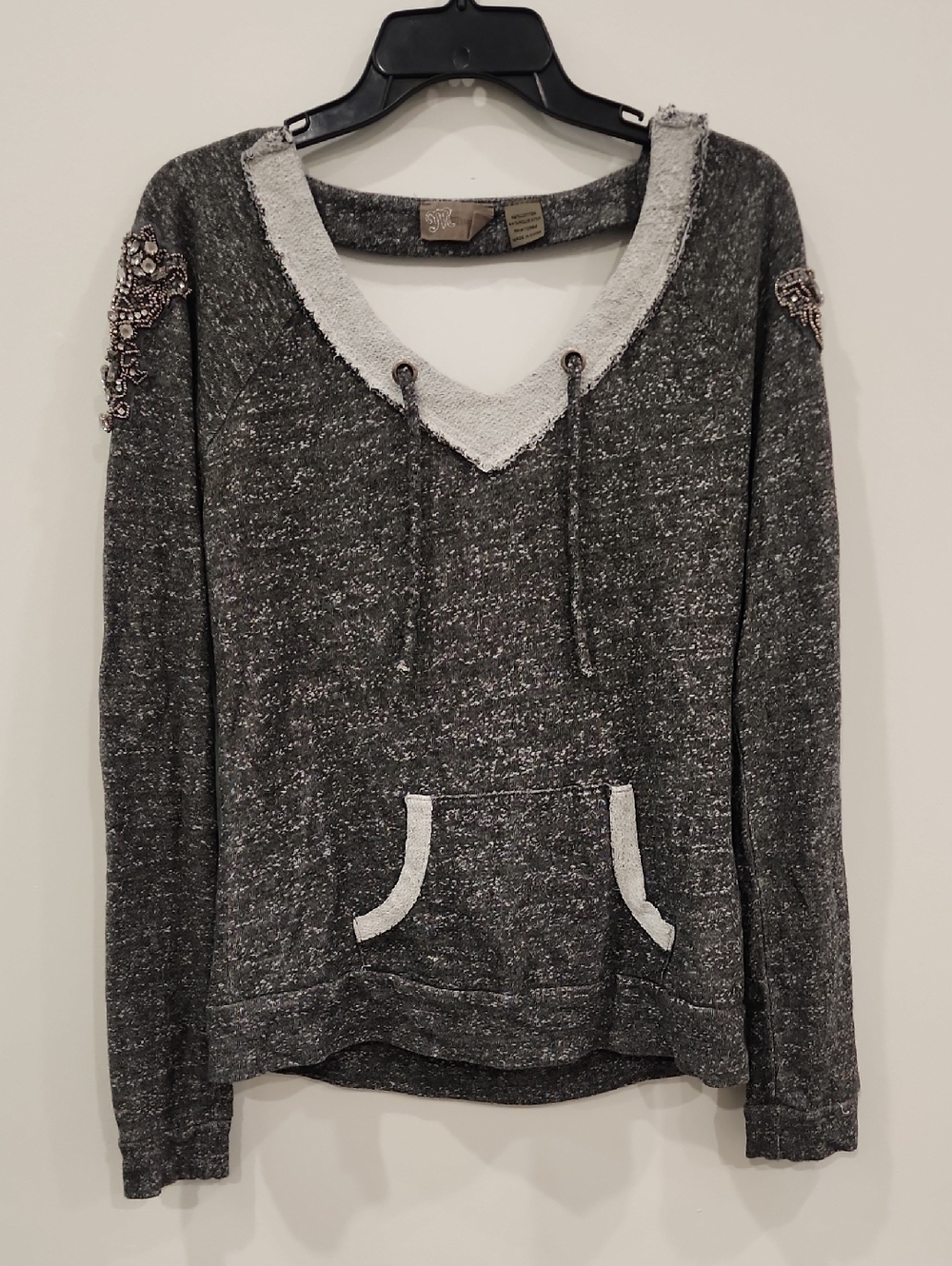 Miss Me Gray and White V-Neck Pullover Sweater